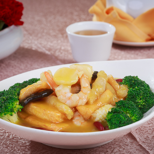 Hall of Golden Chimes Restaurant